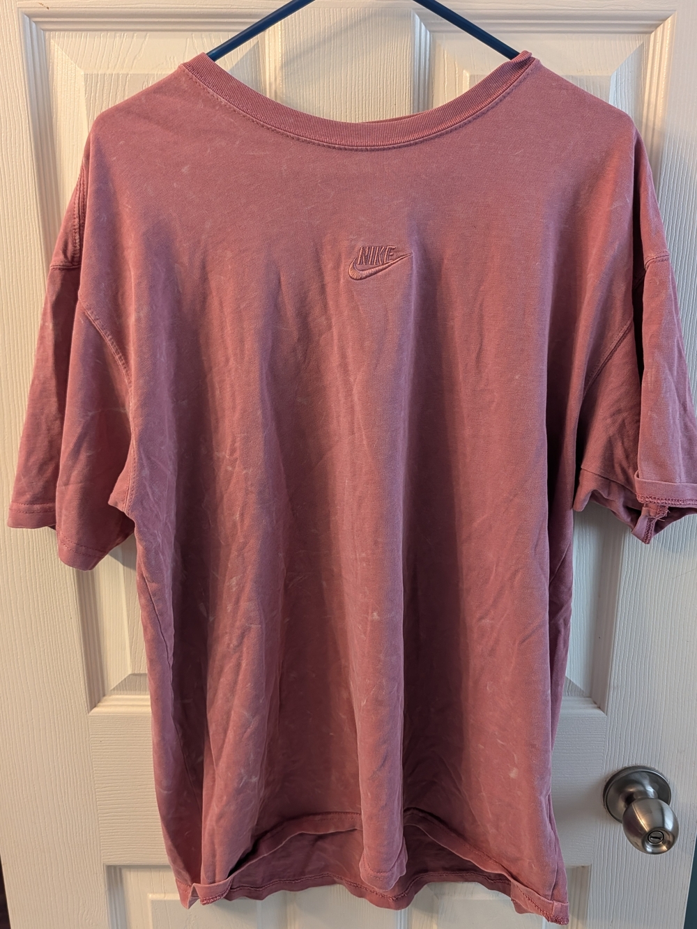 Nike Men’s Loose Fit Washed Rose Crew Neck T-Shirt